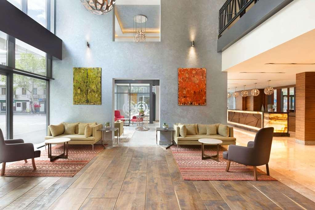 Ramada Encore Tbilisi Interior foto