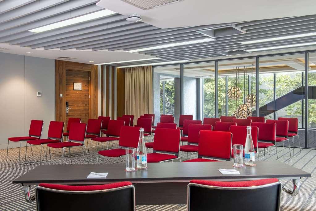 Ramada Encore Tbilisi Instalações foto